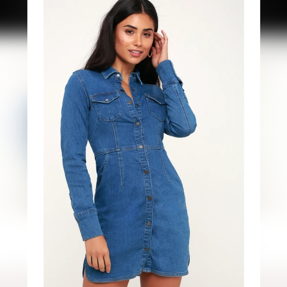 Free People long-sleeved mini "Dynomite Denim Shirtdress", size small.
